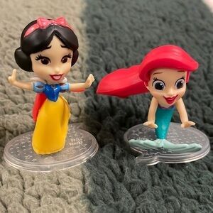 2 Disney Princess Comics figures